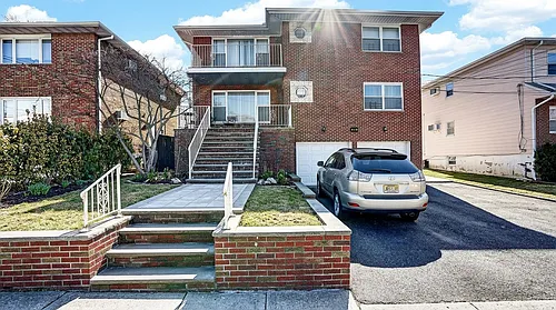 2148 South St Photo 1