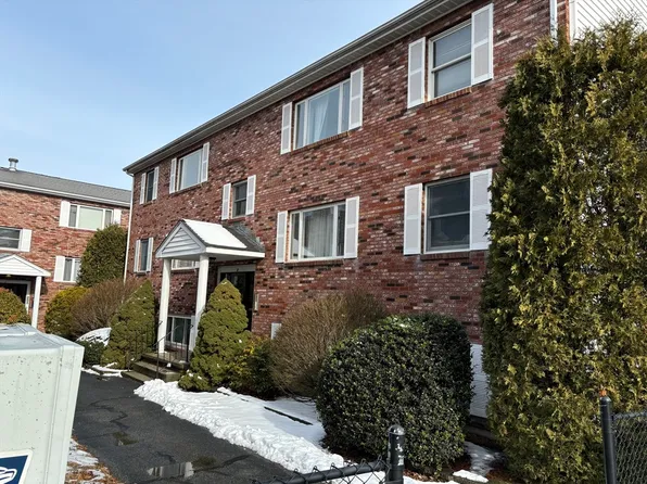 50 Clark St APT 14, Fall River, MA 02720