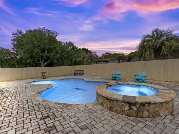 1121 37th St, Niceville, FL 32578
