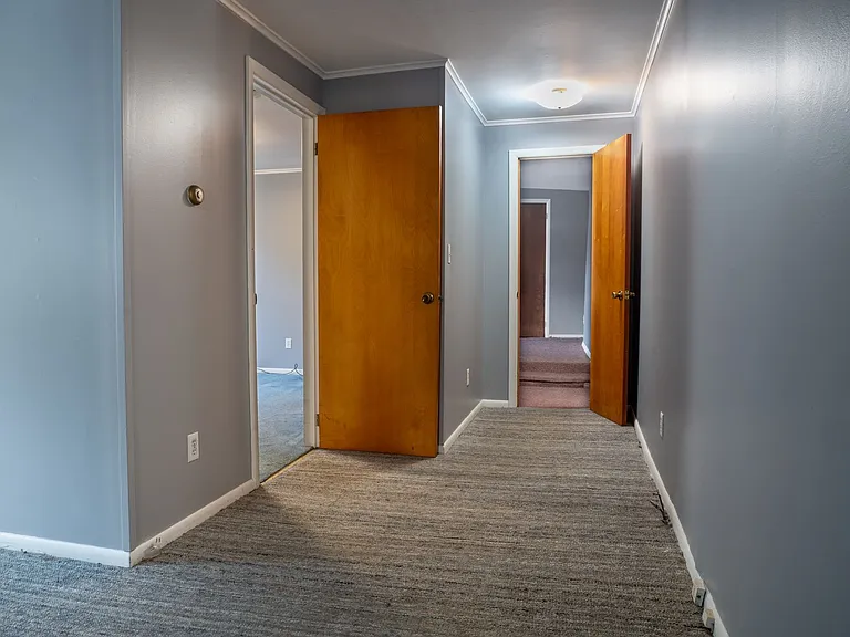 427 Delaware Ave — Photo 14