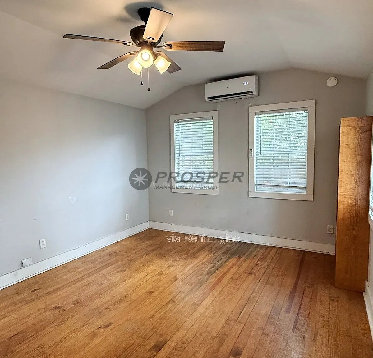 1 bed, 1.0 bath, 500 sqft, $1,300 — Photo 2