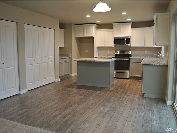 3rd image of 1926 Hardway Ln