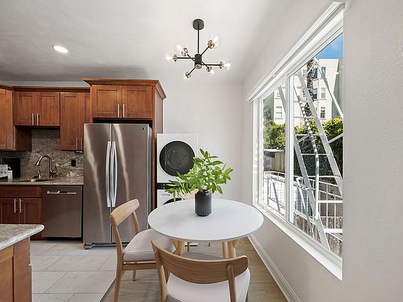 3rd image of 1371 Jackson St APT 204
