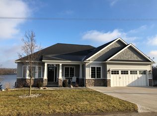 1245 Hilltop Dr, Rome City, IN 46784