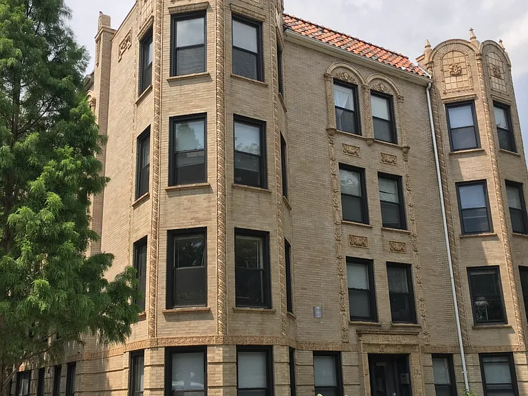 5400-02 N Winthrop Ave — Photo 12