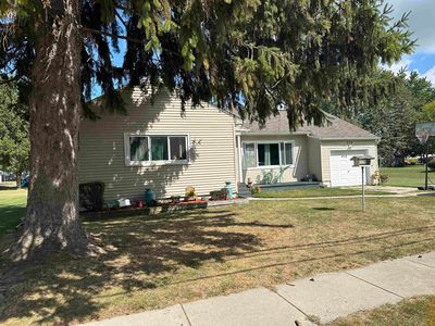 372 E Alice St, Merrill, MI, 48637