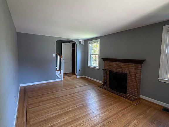5th image of 35 Moreland Rd