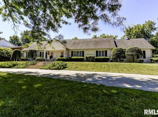 2 Fair Oaks St, Leland Grove, IL 62704