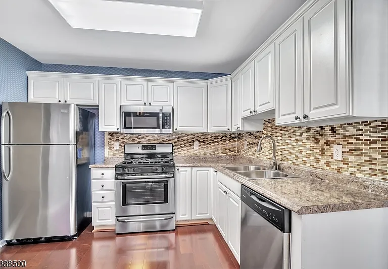 122 Williamson Ct — Photo 6