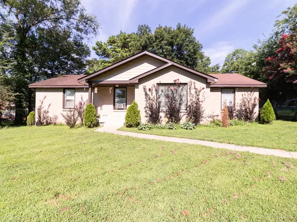 529 Pollard Rd, Clarksville, TN 37042