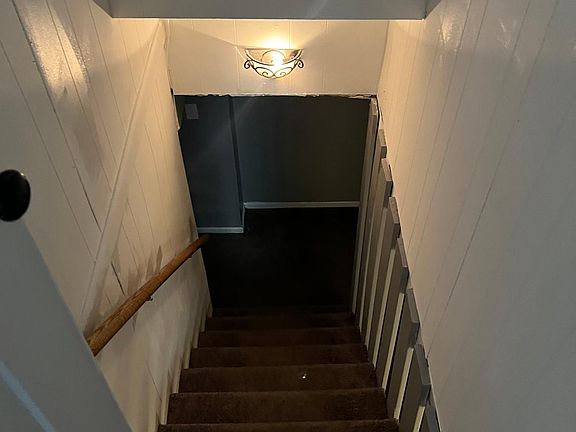 3rd image of 8821 S Austin Ave