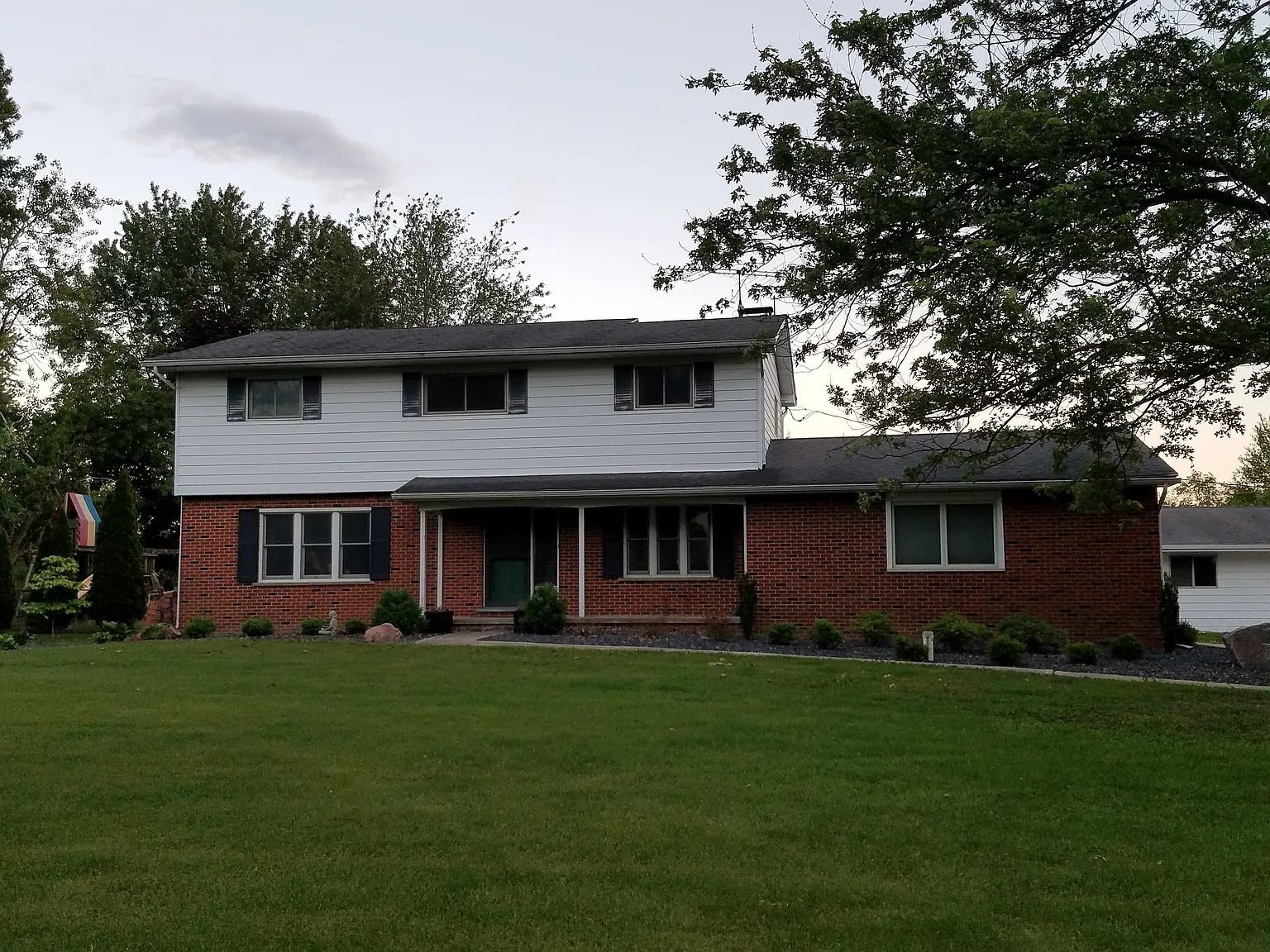 251 W Bemis Rd photo 1