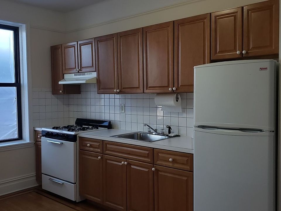 1st image of 22-18 42nd St #3C