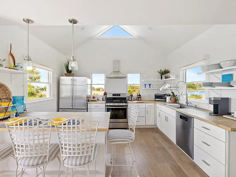 48 Bay Inlet Rd — Photo 14