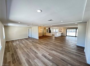 2075 Lindell Rd, Las Vegas, NV 89146