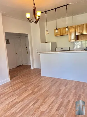 Rented by Skyline Group Real Estate | media 7