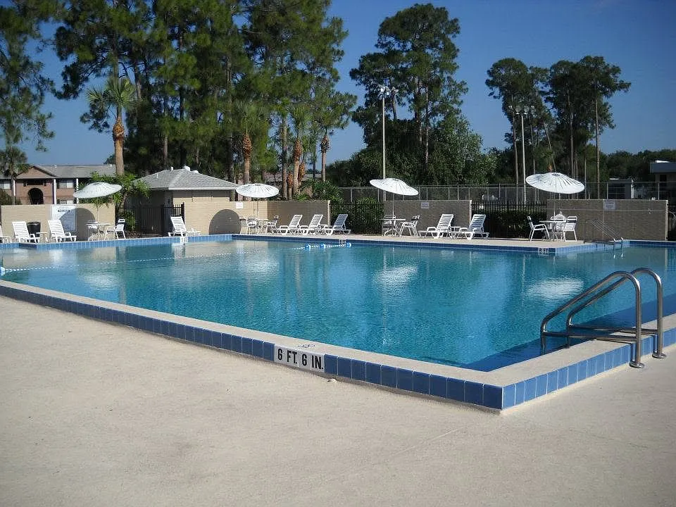 2 bed, 953 sqft, $1,600 — Photo 2