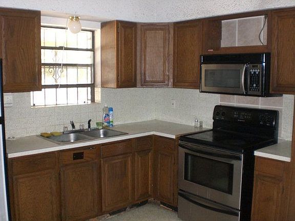 4th image of 708 E San Diego St