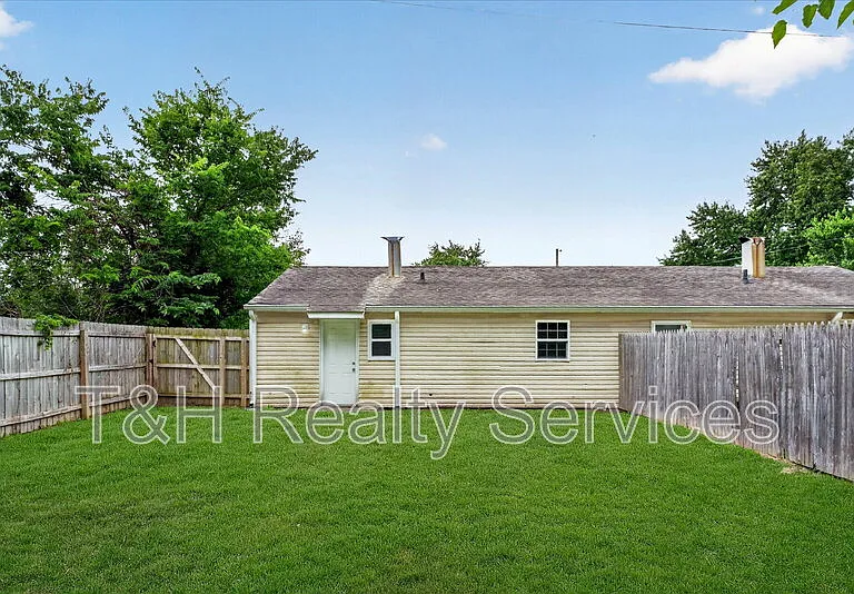 4924 Farrington Ave — Photo 25