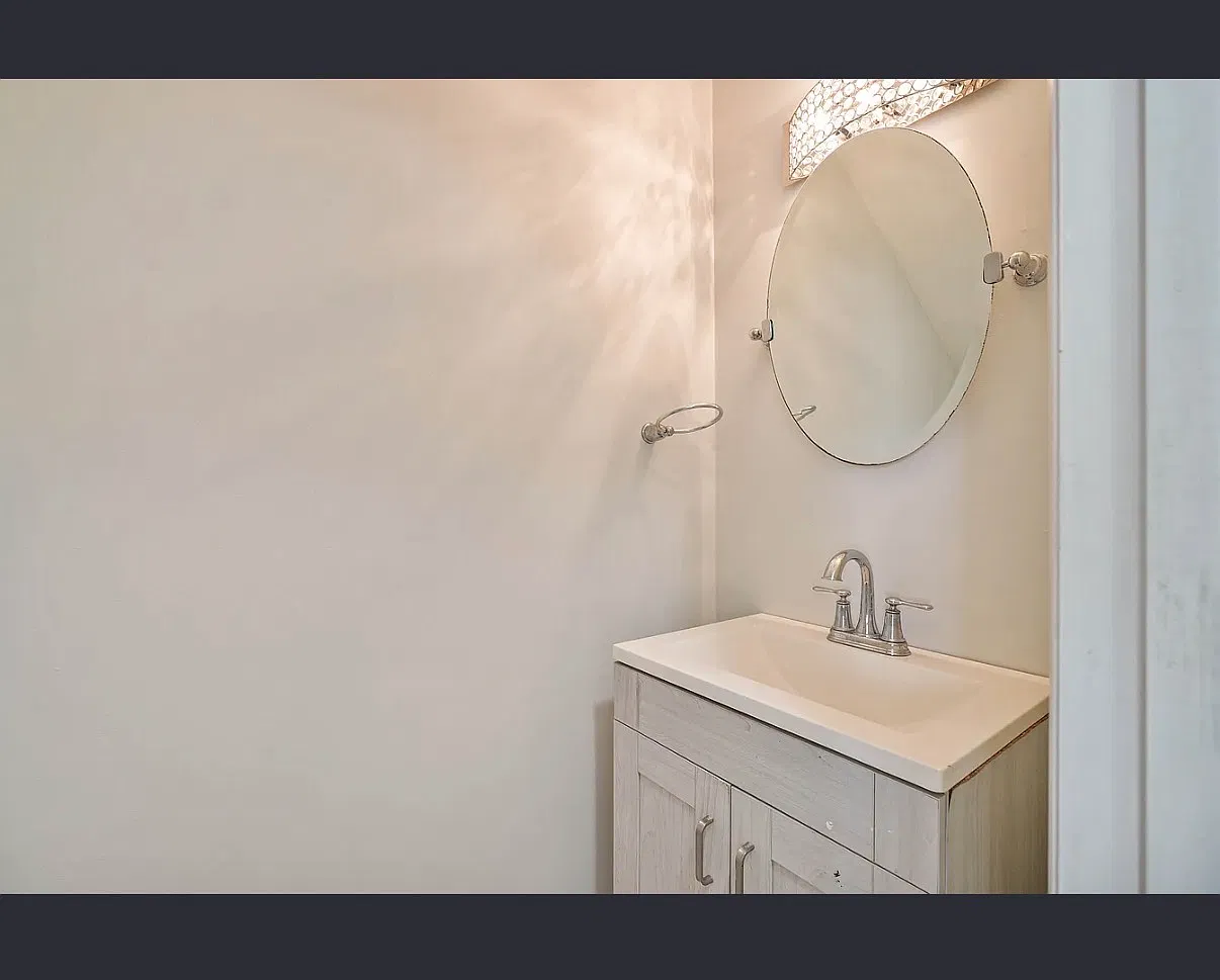 2 bed, 1.5 bath, 1056 sqft, $1,400 — Photo 4
