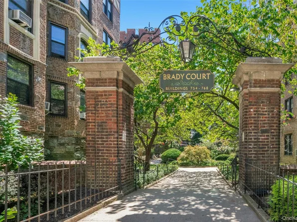 760 Brady Avenue #117, Bronx, NY 10462