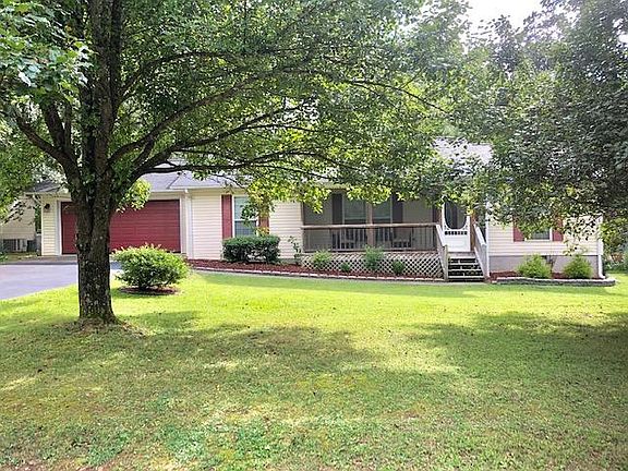 3rd image of 481 Camelia Dr