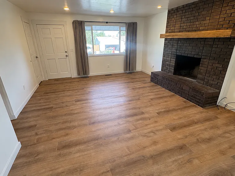 7223 S 1950 E #UP — Photo 9