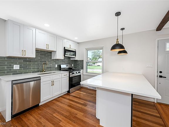 5th image of 11609 Lawndale Dr