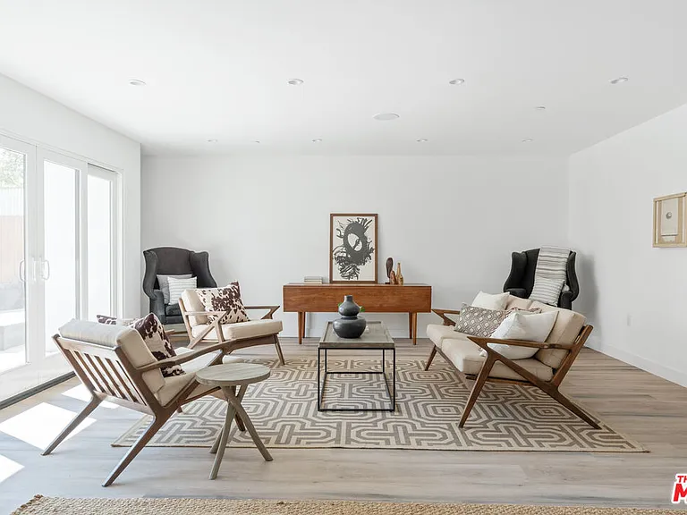 2512 Berkeley Ave — Photo 45