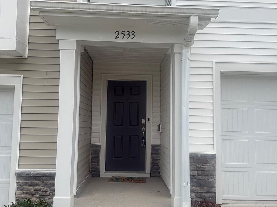 1st image of 2533 Chert Ln