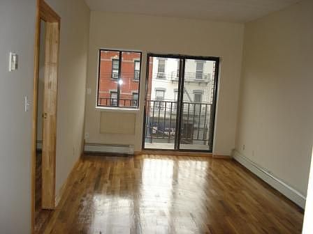 2nd image of 2070 Steinway St #2