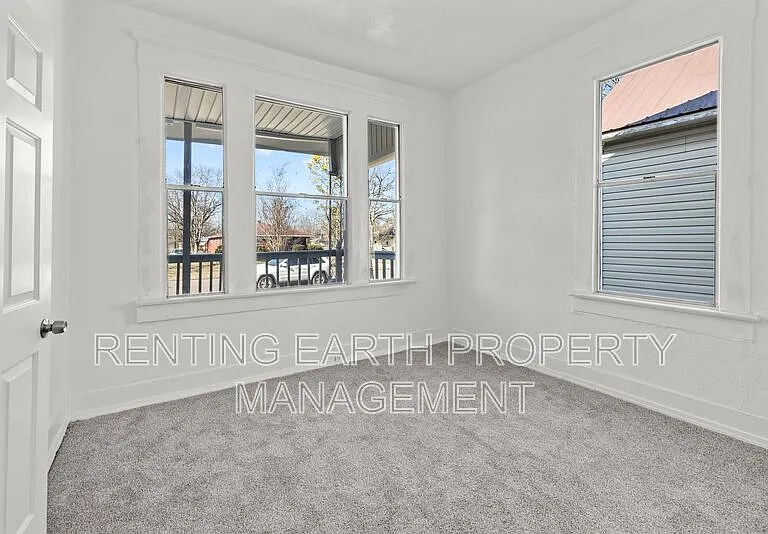 1217 Fulton Ave — Photo 19