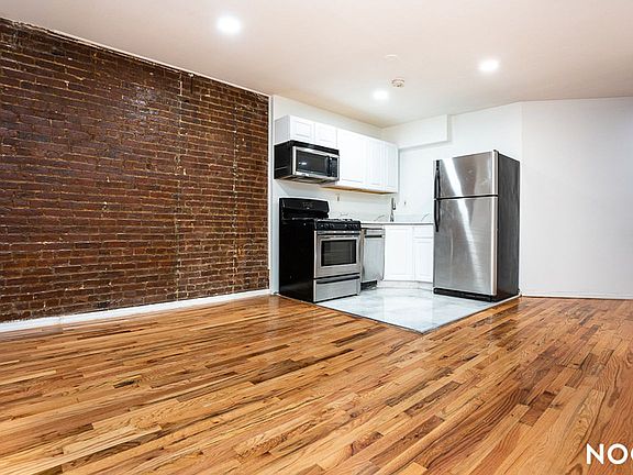 2nd image of 598 Willoughby Ave #6