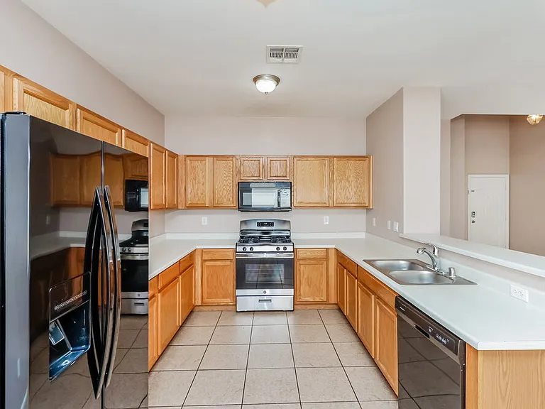 5891 Gentleslope St — Photo 8