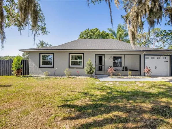 31422 Stirrup Ln, Zephyrhills, FL 33543