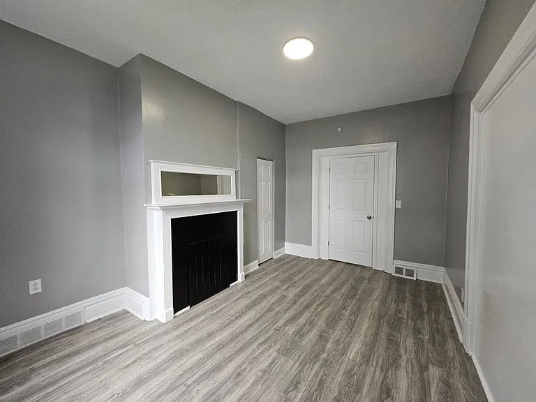 1609 Methyl St #2 — Photo 6