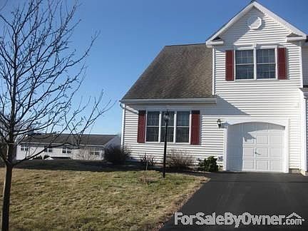 1st image of 21 Paddlewheel Ct