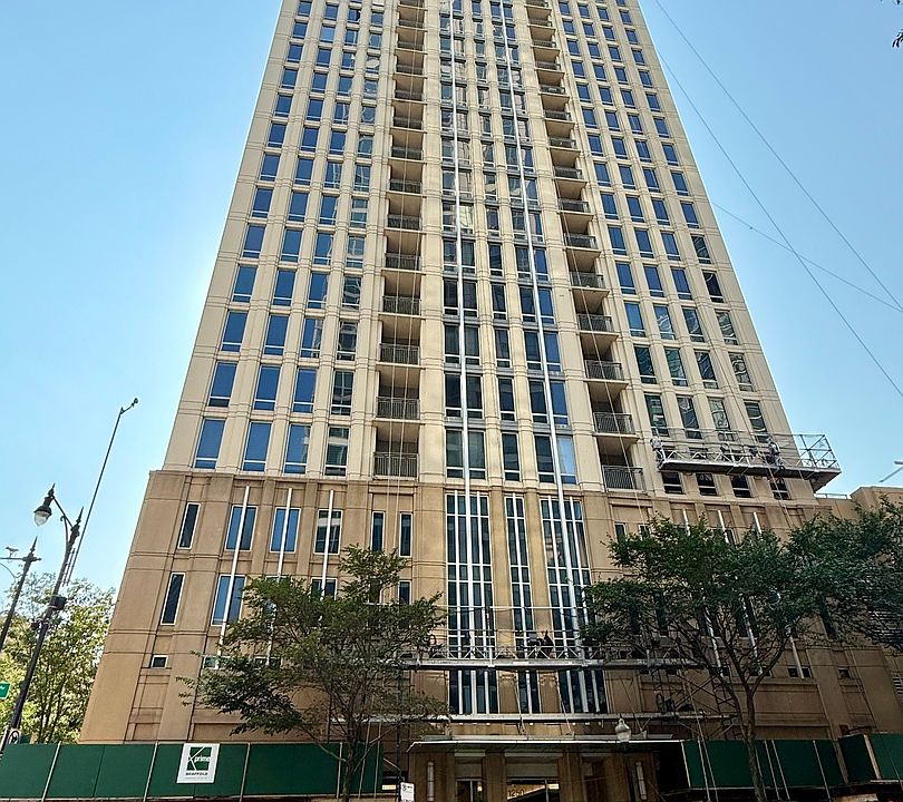 1st image of 1250 S Michigan Ave Unit 600