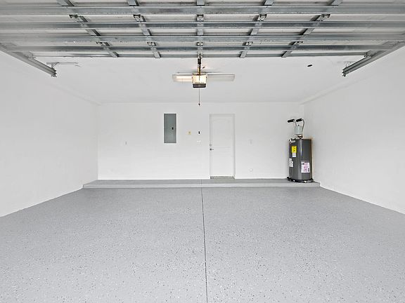 2nd image of 708 SE 15TH Street #3
