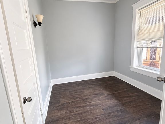 4th image of 37 Pulaski St APT 3