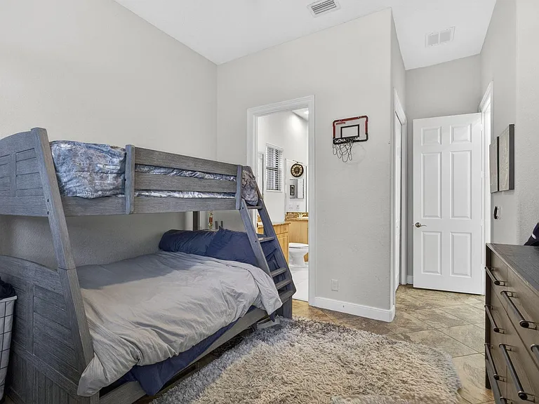 10415 Saint Germain Ct — Photo 4