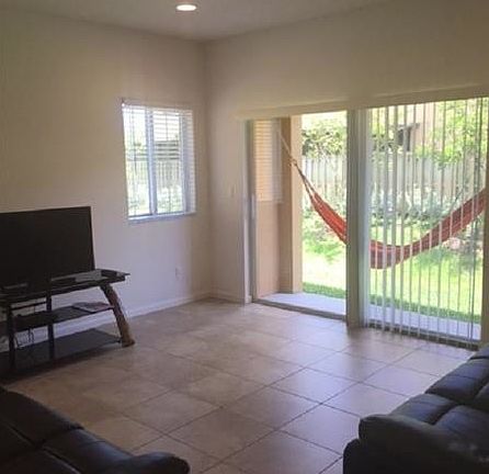 4th image of 5912 Woodlands Blvd #22