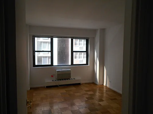 Rented by Carlyle Property Management | media 20