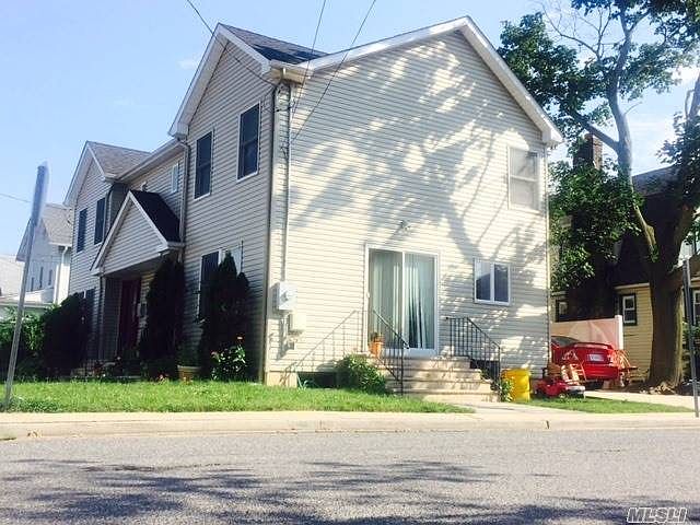 2nd image of 1077 Cedar Ln