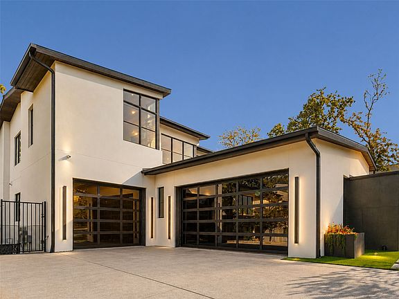 3rd image of 2104 Ainsley Ct
