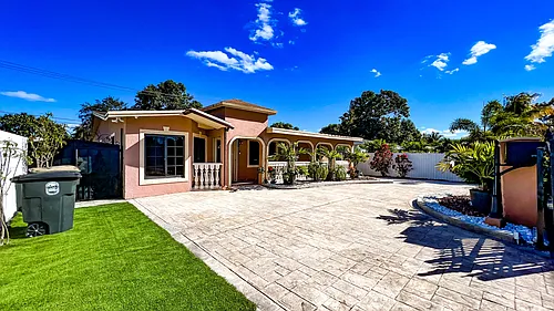 12255 NW Miami Ct Photo 1