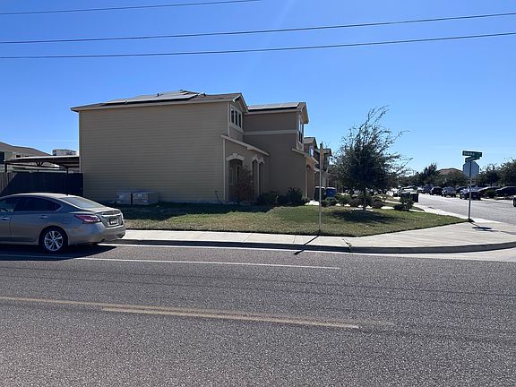 4th image of 4401 Mercedes Dr