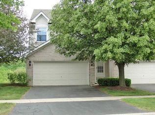 994 Viewpoint Dr, Lake In The Hills, IL 60156