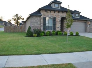 521 Rustic Creek Ln, Cave Springs, AR 72718