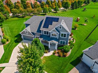 3595 Prestwick Ct, Elgin, IL 60124